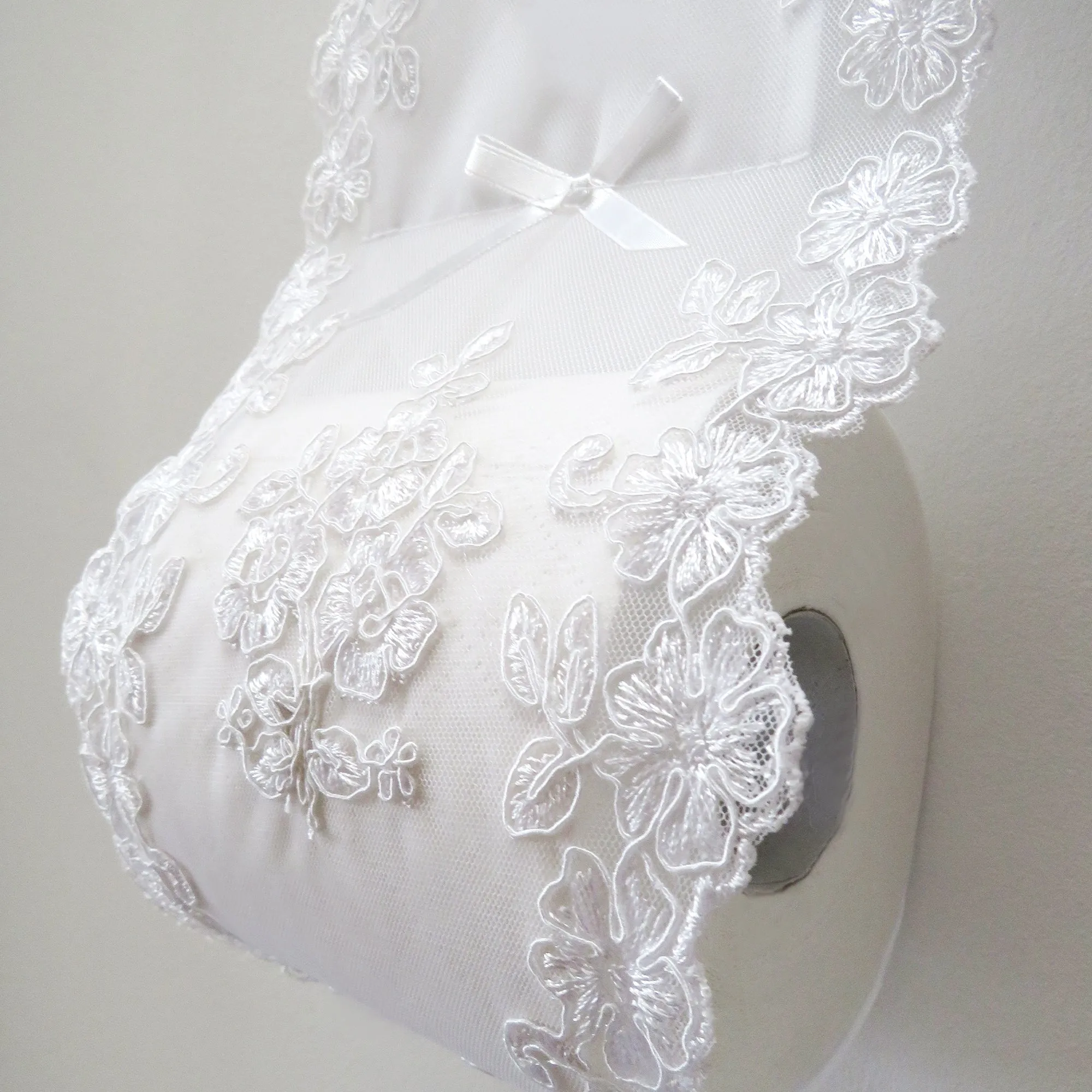 Louisa White Lace Roll Holder