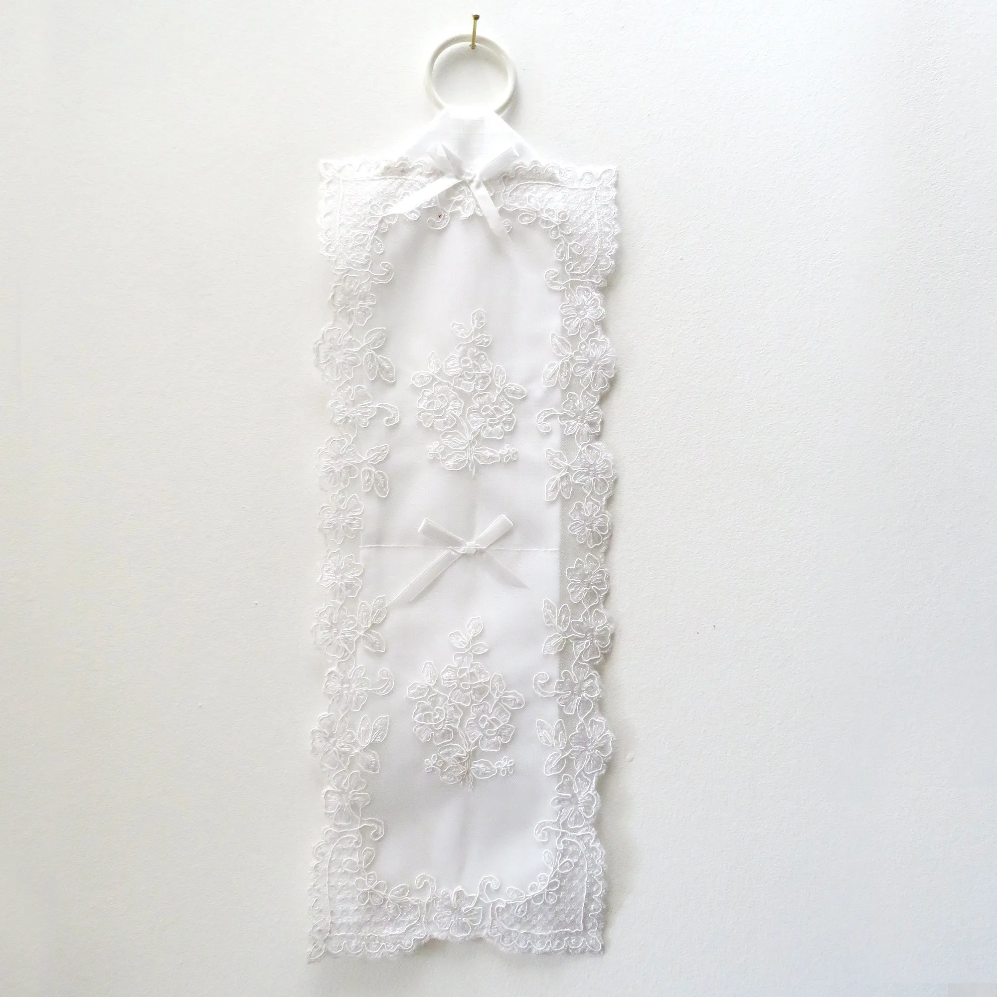 Louisa White Lace Roll Holder