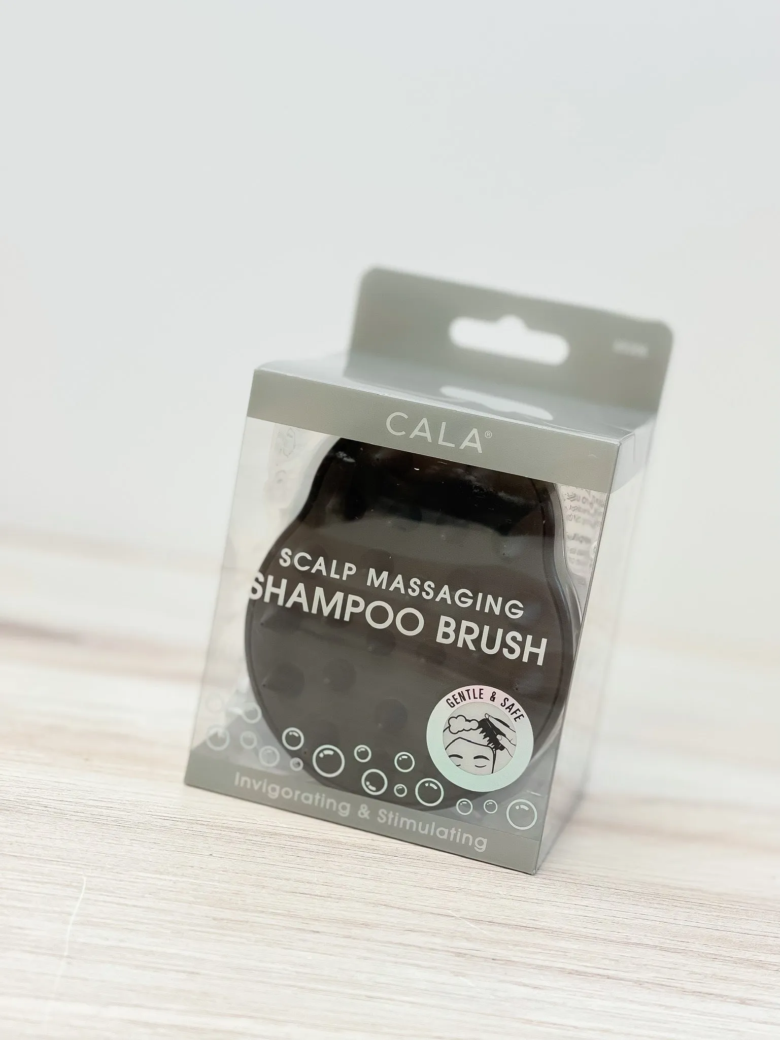 Scalp Massaging Shampoo Brush - Black